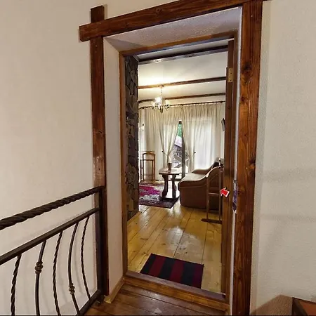 Vedmezhe Поляна