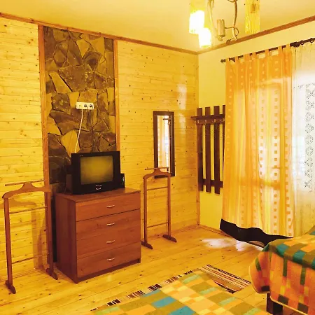 Vedmezhe Поляна