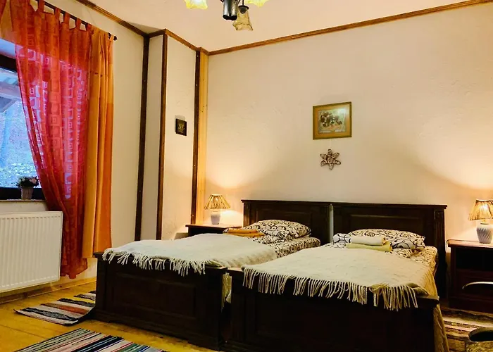 酒店 Vedmezhe 波利亚纳