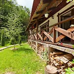 Vedmezhe Hotel