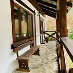 Vedmezhe Hotel Polyana (Transcarpathia)