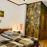 Vedmezhe Hotel Polyana (Transcarpathia)