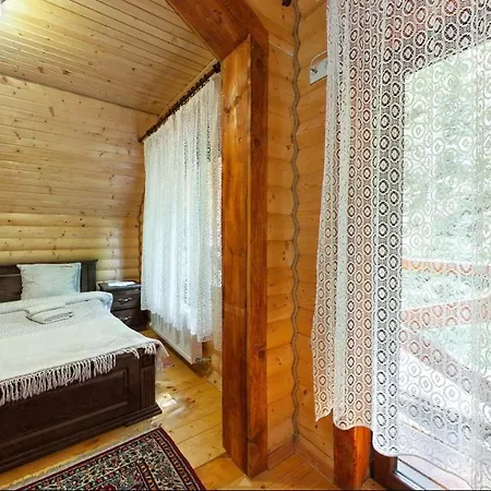 Vedmezhe Hotel