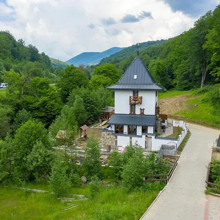 Vedmezhe Polyana (Transcarpathia)