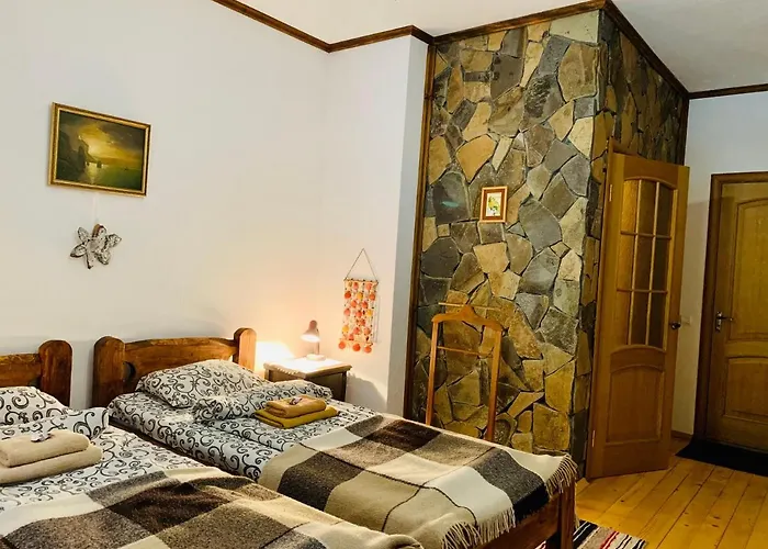 Vedmezhe Hotell Poljana